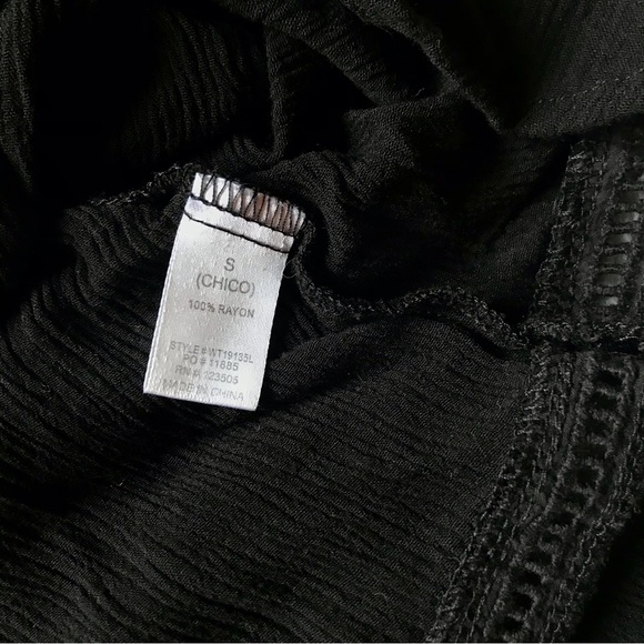 Off the shoulder boho flare sleeve cropped blouse black small frilly bottom - Picture 5 of 6